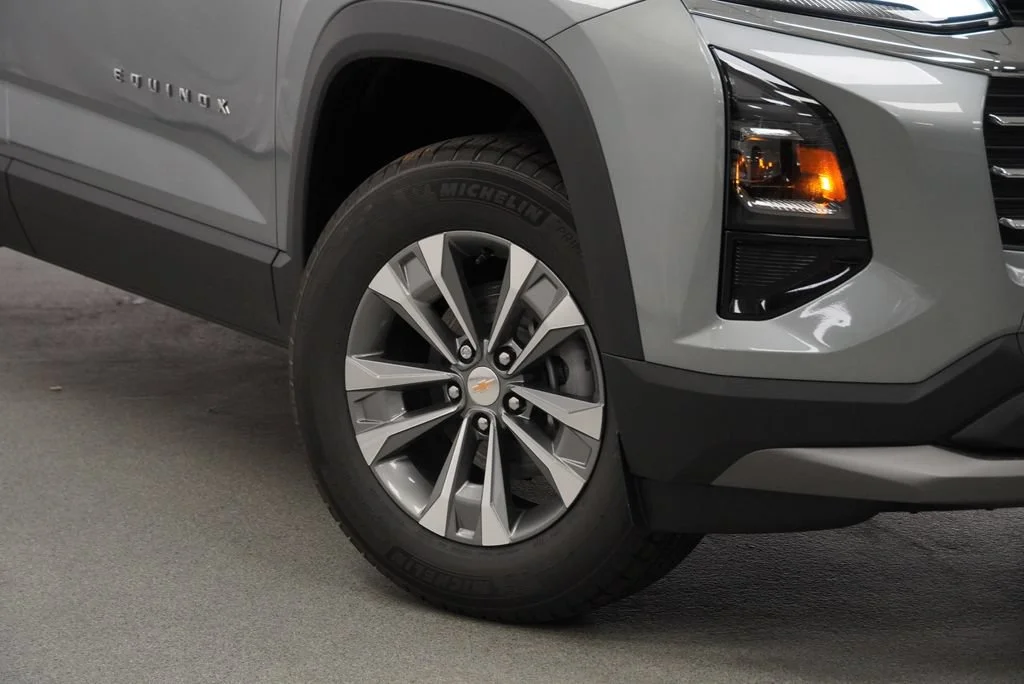 New 2027 Sterling Gray Metallic Chevrolet LT image 10