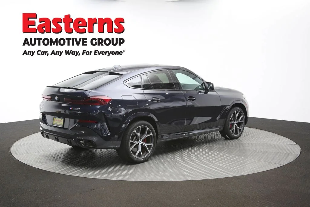 Used 2025 Black BMW M60i image 44
