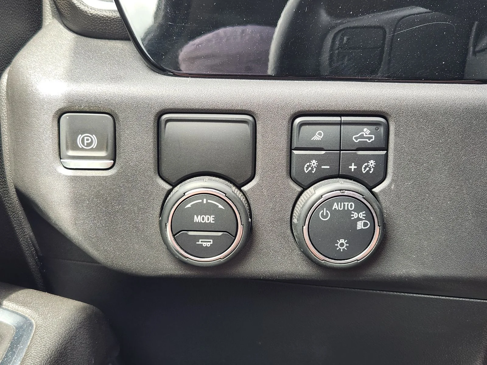 Used 2023 White Chevrolet LT image 20