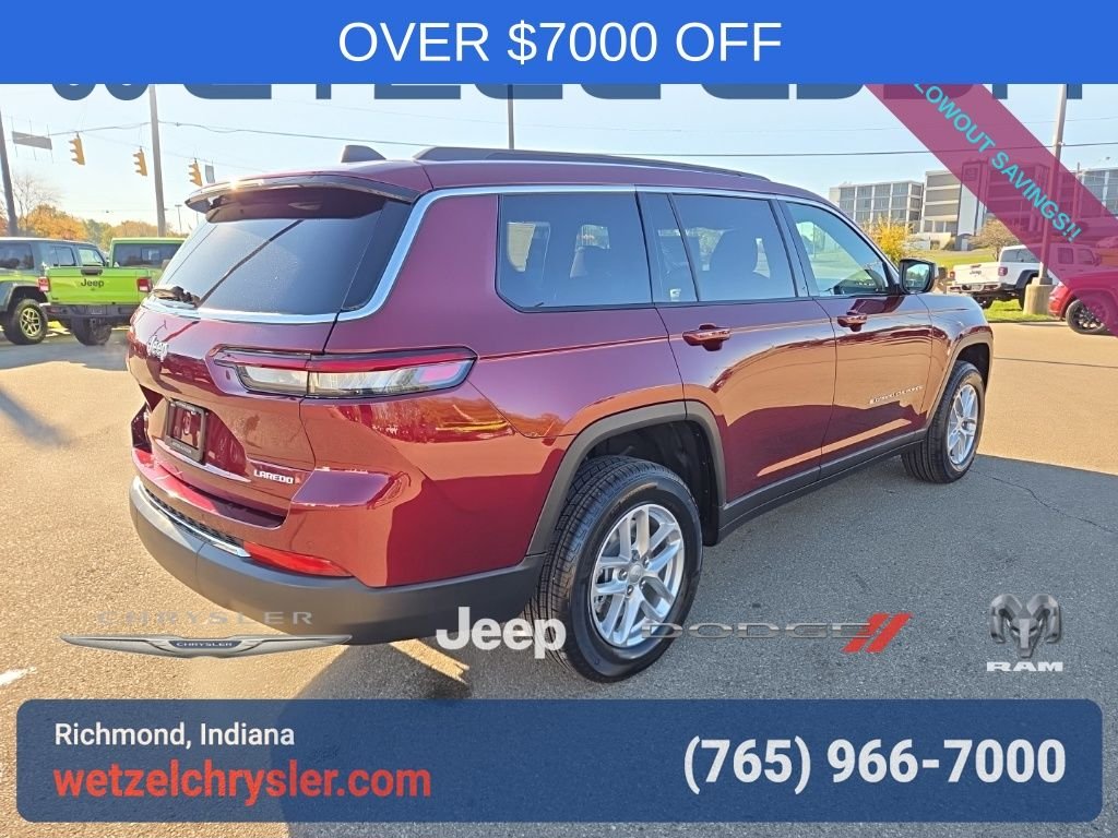 New 2025 Velvet Red Pearl-Coat Exterior Paint Jeep Laredo image 10