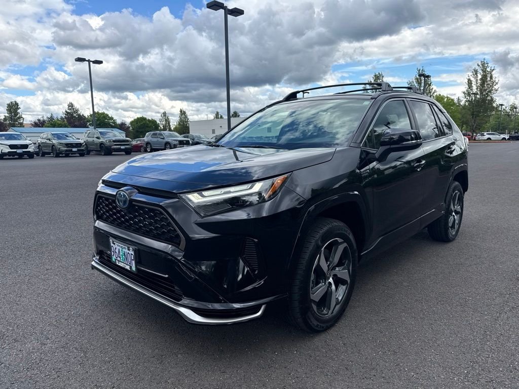 Used 2022 Midnight Black Metallic Toyota SE image 3
