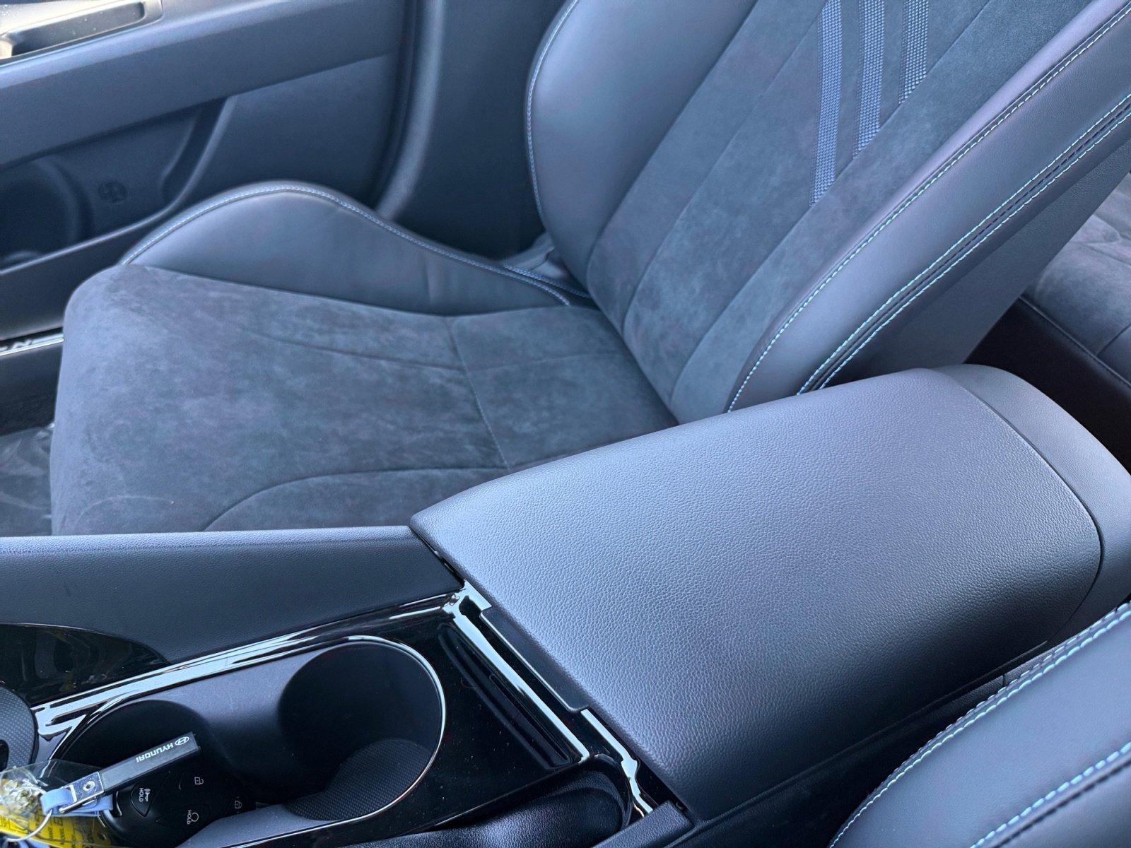 Certified Used 2024 Abyss Black Hyundai  image 14