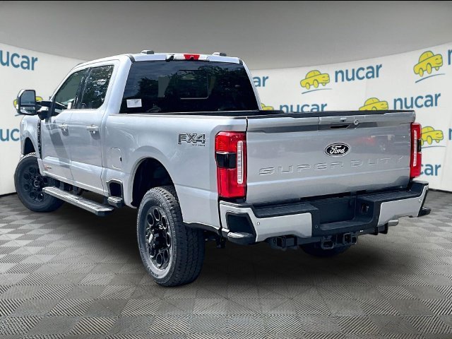 New 2027 Iconic Silver Metallic Ford Lariat image 4