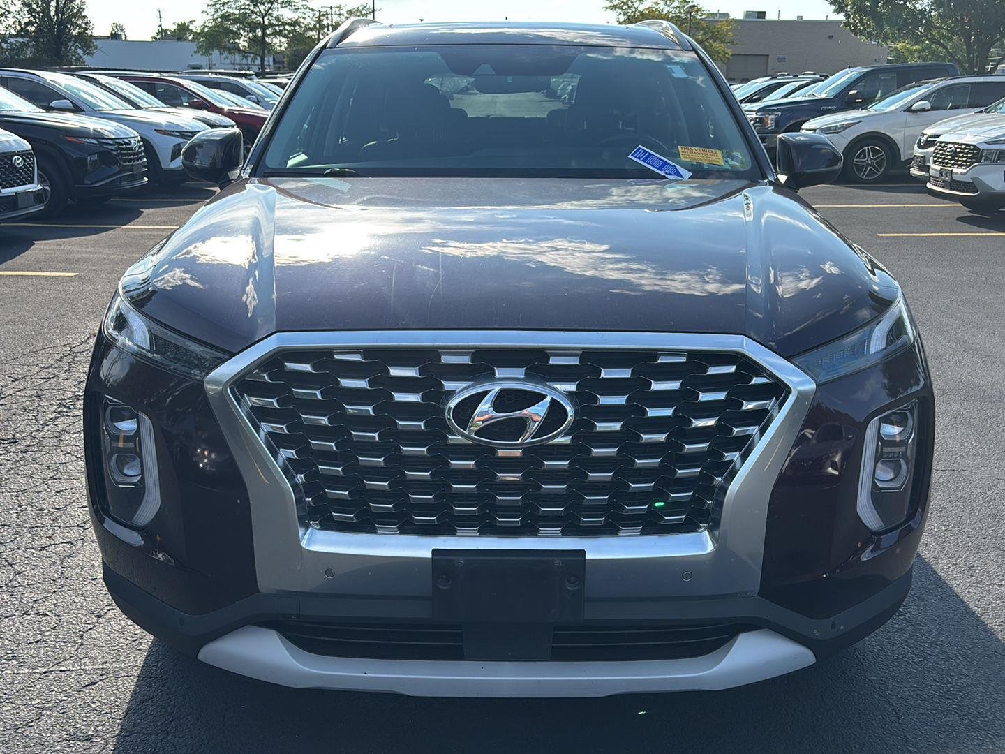Used 2020 Sierra Burgundy Hyundai SEL image 2