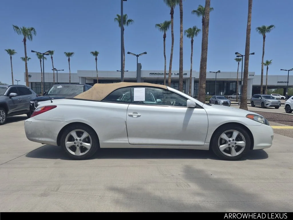 Used 2006 White Toyota SLE image 7