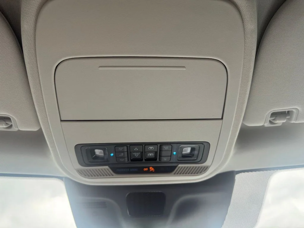 New 2026 Space Silver Metallic Ford MAX Active image 28