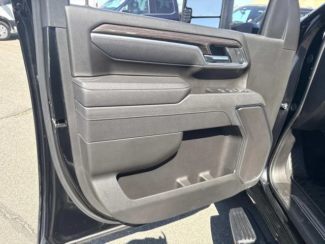 Used 2025 Black Chevrolet LT image 16