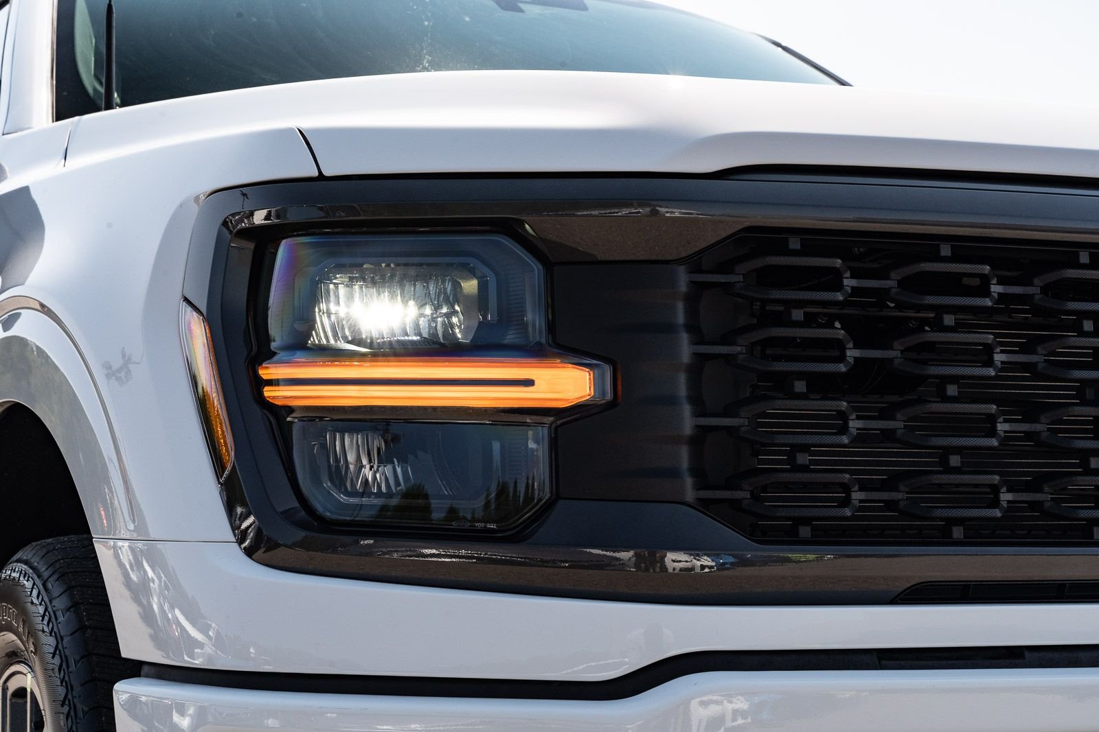 New 2026 Oxford White Ford STX® image 6