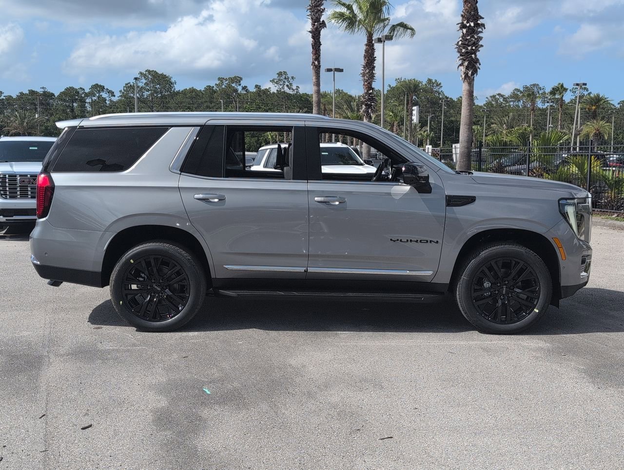 2026 GMC Yukon Elevation - Photo 9