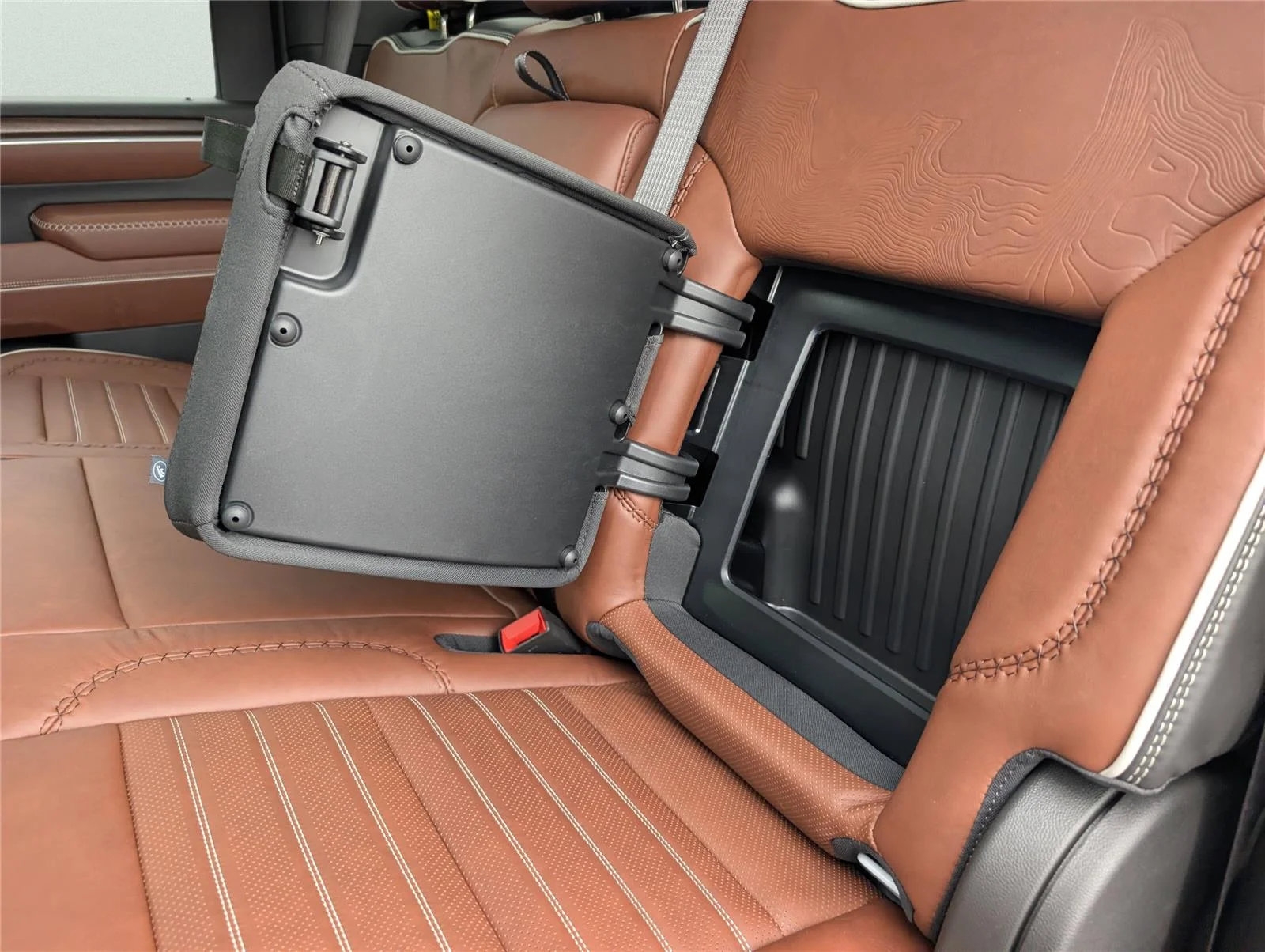 New 2026 Glacier White Tricoat GMC Denali Ultimate image 14