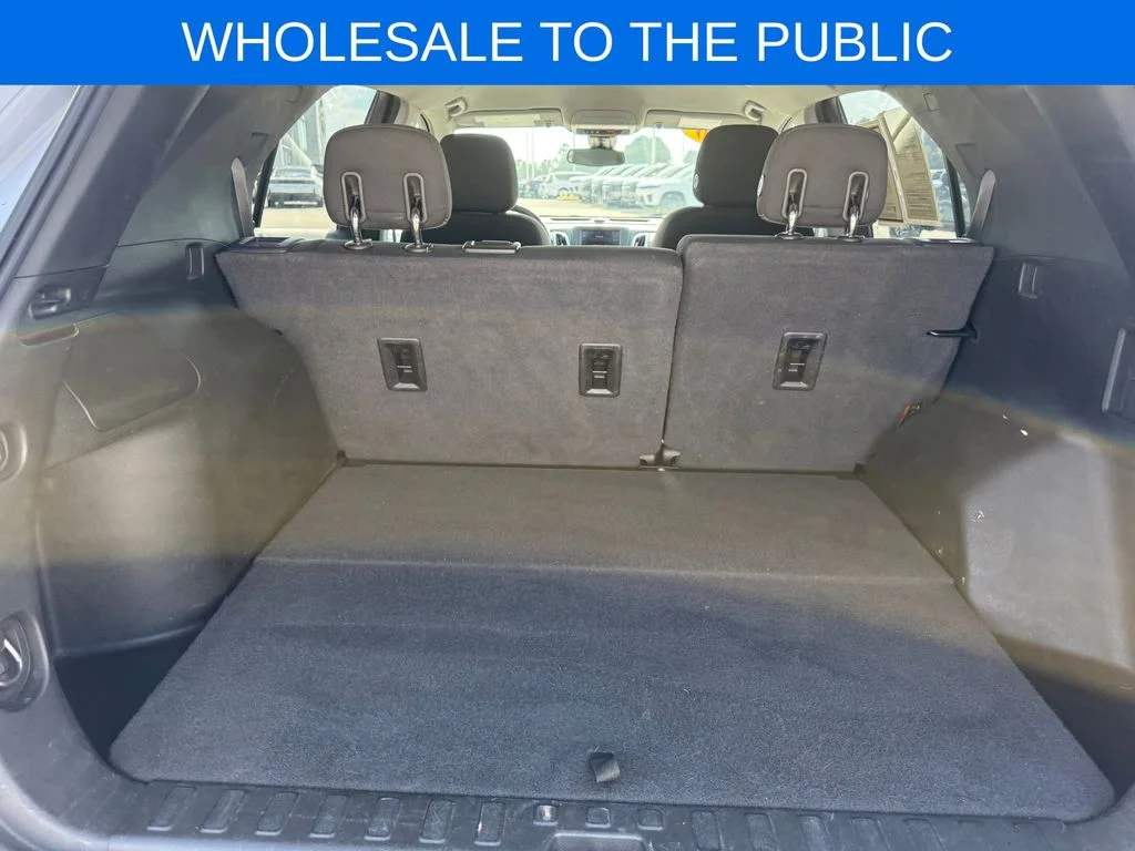 Used 2020 Silver Chevrolet LT image 22