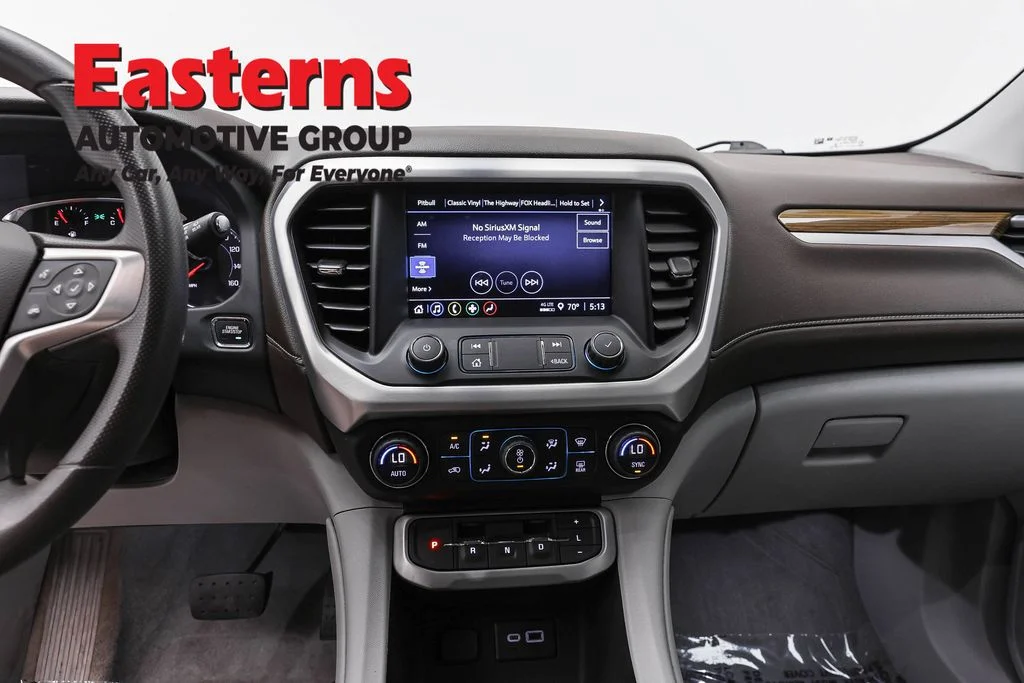 Used 2022 Black GMC SLE image 12