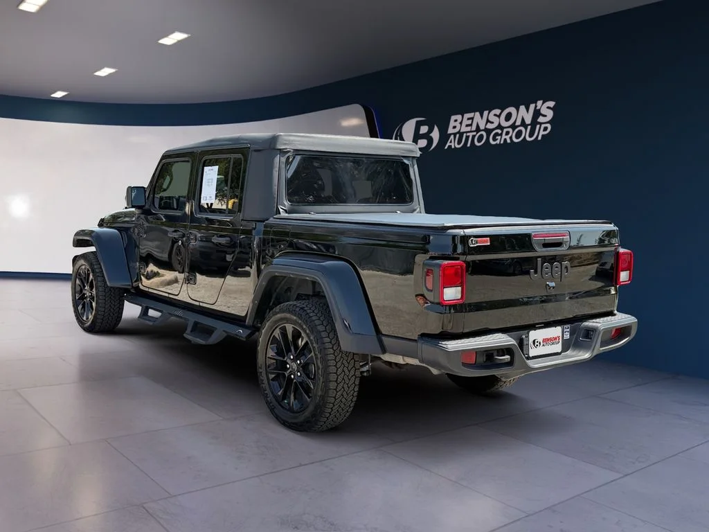 Used 2025 Black Jeep Nighthawk image 3