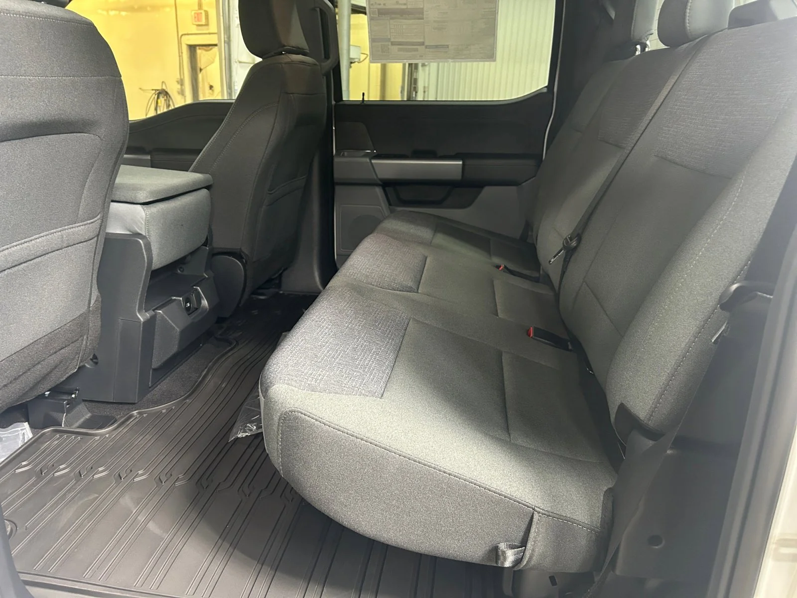 New 2026 Oxford White Ford XLT image 17