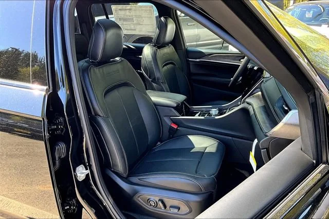 2025 Jeep Grand Cherokee Overland - Photo 27