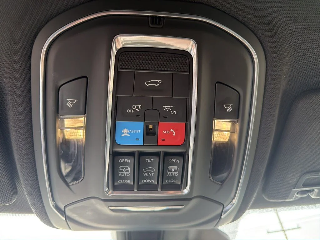 Used 2025 Black Jeep Limited image 34