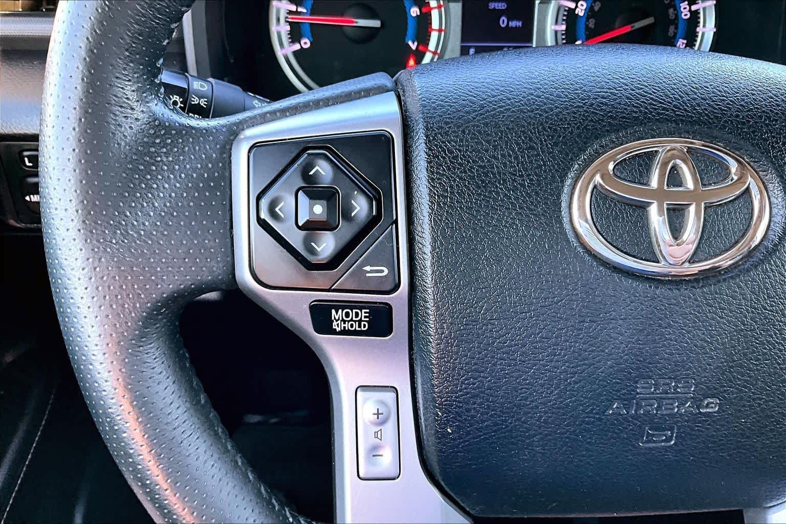 Used 2016 Magnetic Gray Metallic Toyota SR5 Premium image 23