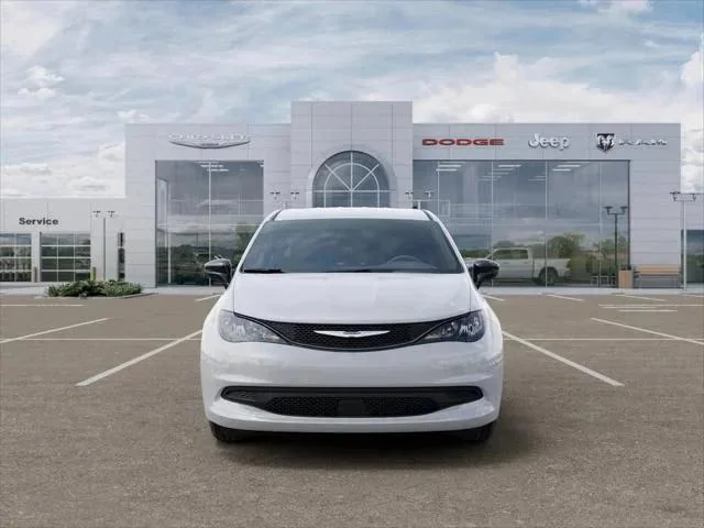 2026 Chrysler Voyager LX - Photo 55