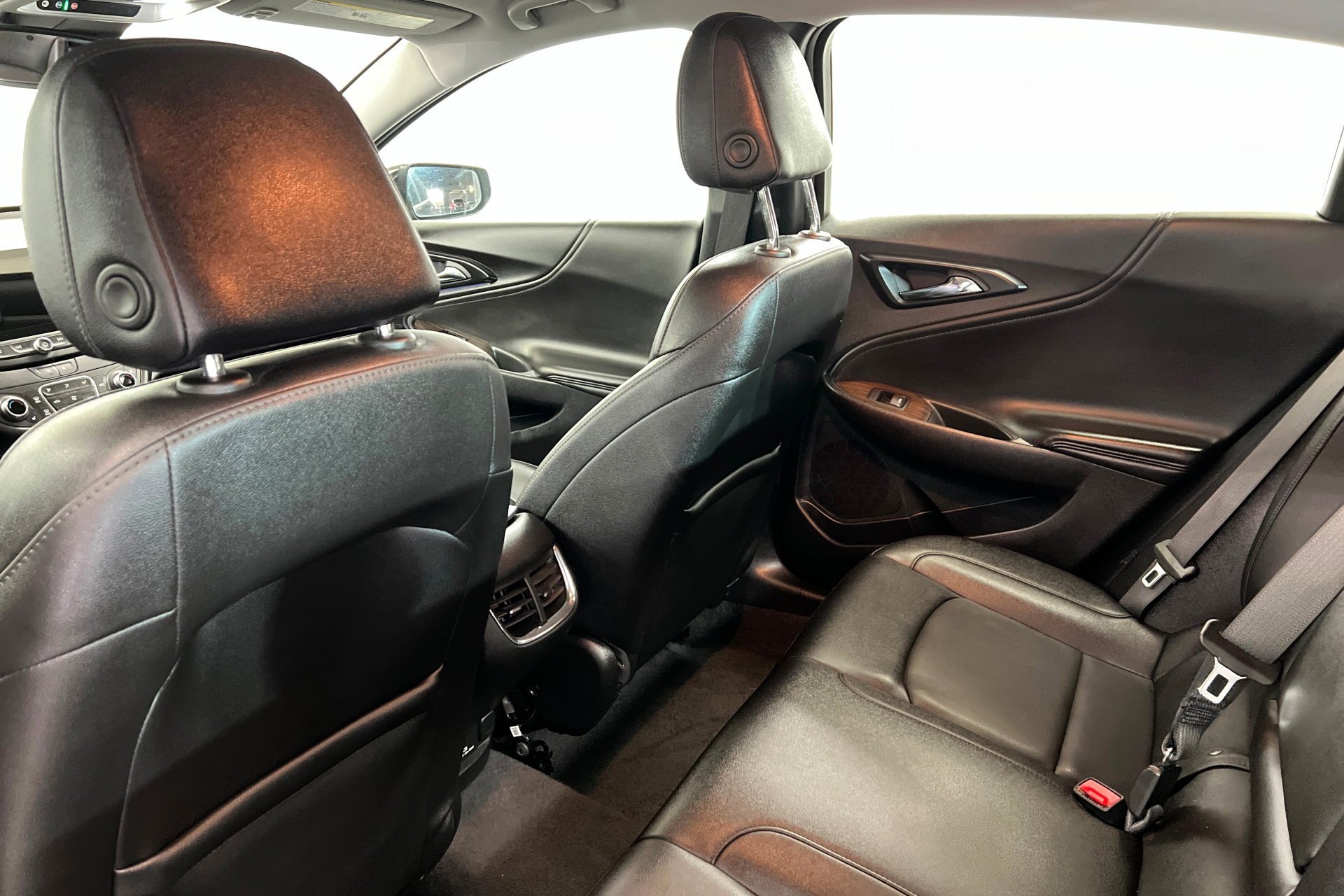 Used 2024 Mosaic Black Metallic Chevrolet LT image 20