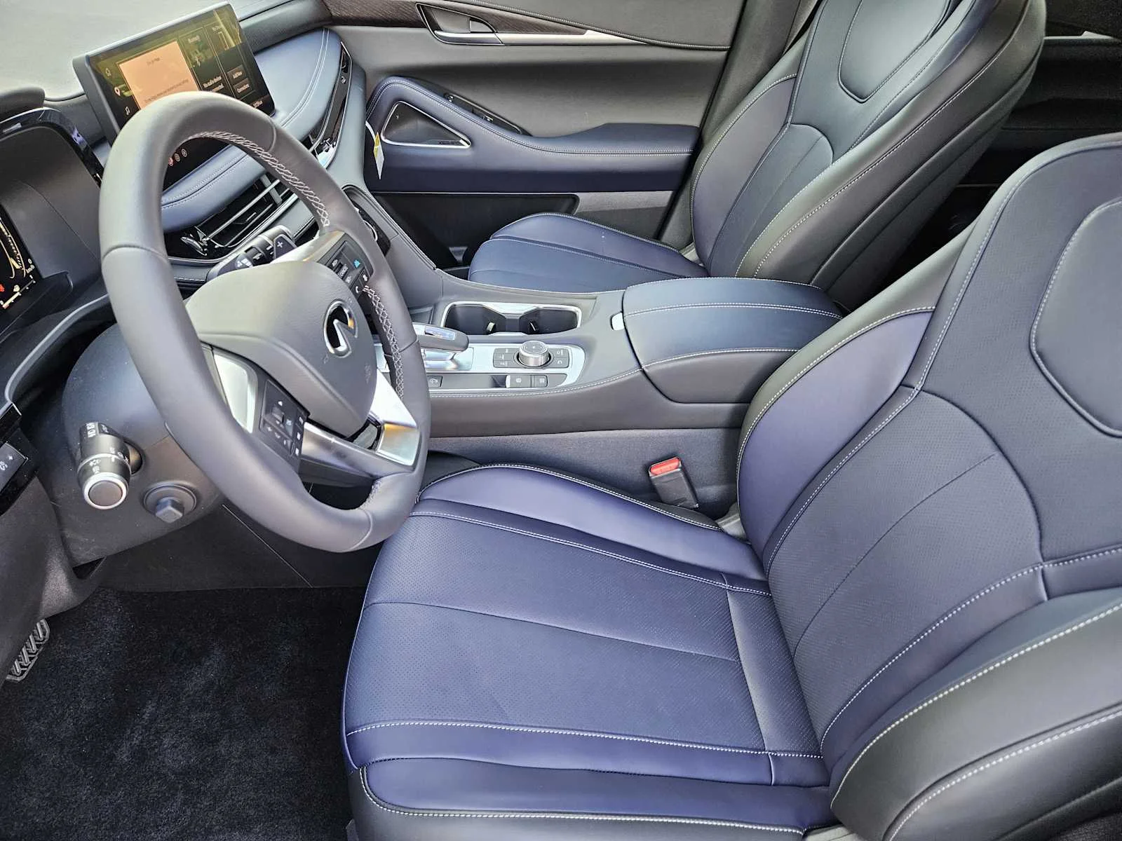 New 2026 GRAPHITE SHADOW INFINITI Sport AWD image 8
