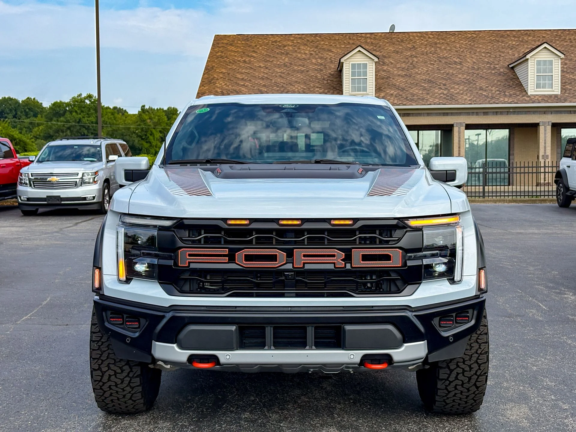 Used 2025 White Ford Raptor image 4