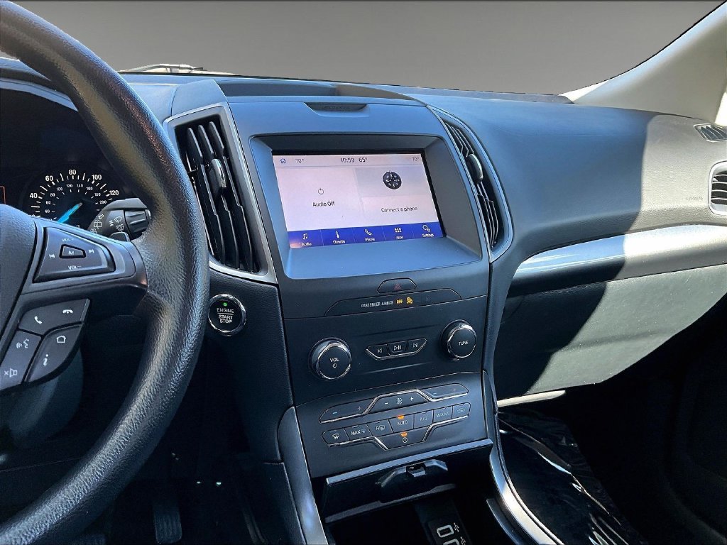 Used 2020 Blue Metallic Ford SE image 18
