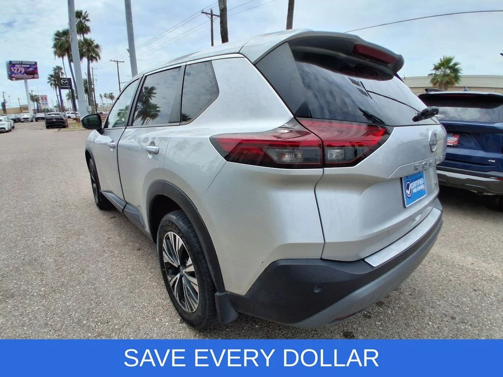 Used 2023 Silver Nissan SV image 5