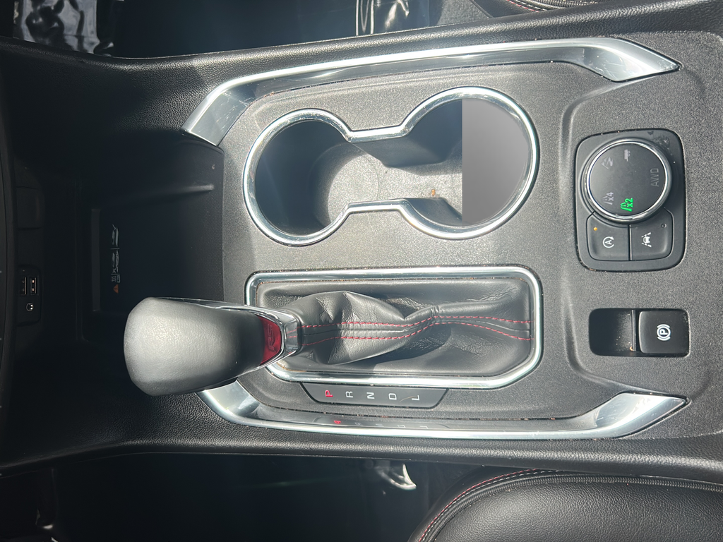 Used 2023 White Chevrolet RS image 20