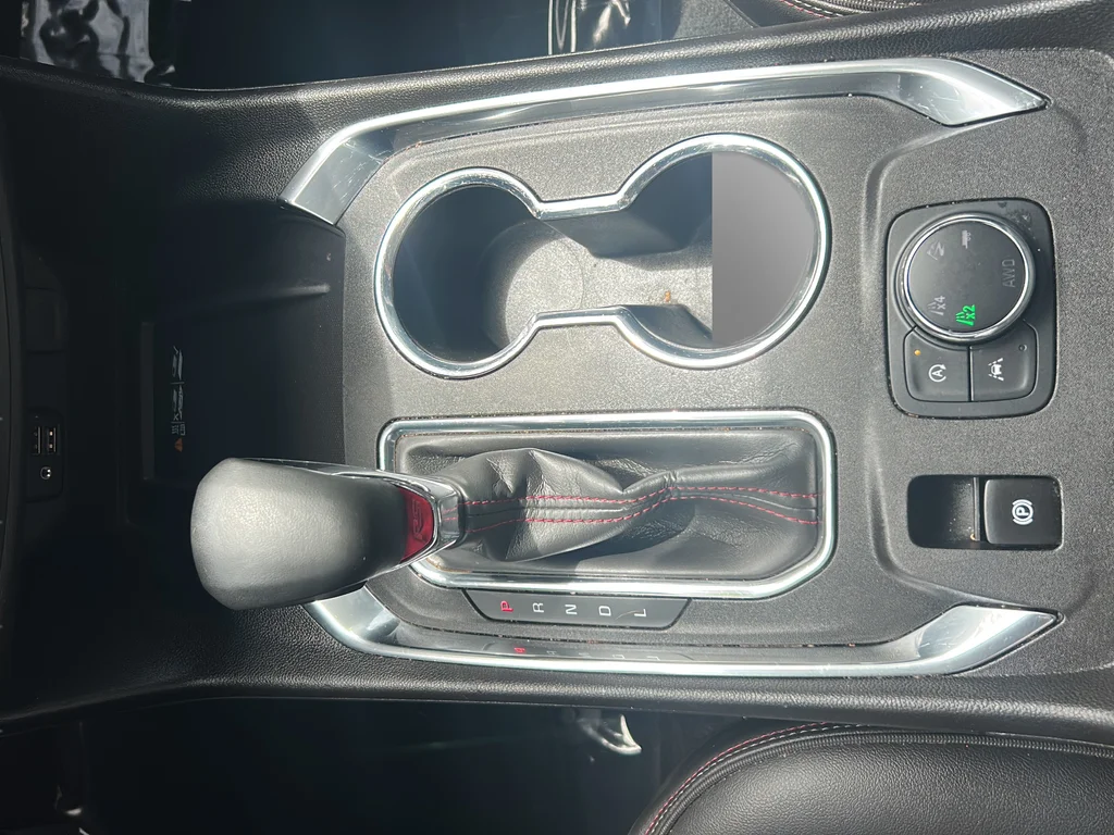Used 2023 White Chevrolet RS image 20