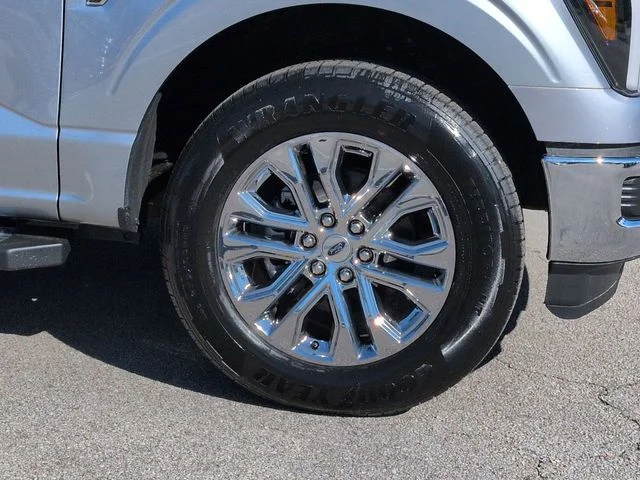 New 2026 Iconic Silver Metallic Ford Lariat® image 11