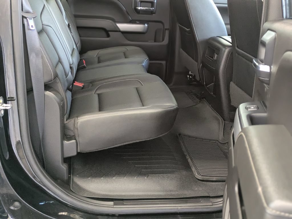 Used 2019 BLACK Chevrolet LTZ image 25
