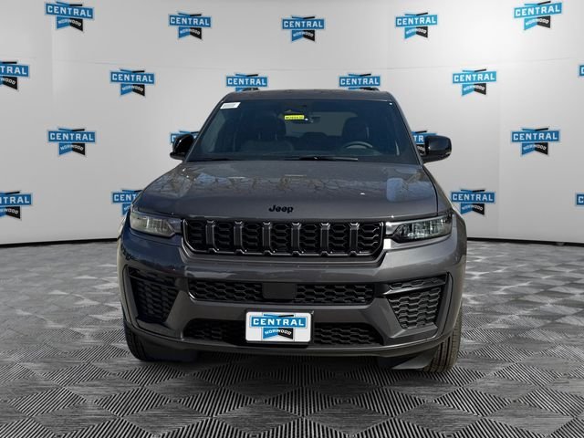 New 2026 Baltic Gray Metallic Clear-Coat Exterior Paint Jeep Laredo Altitude image 8