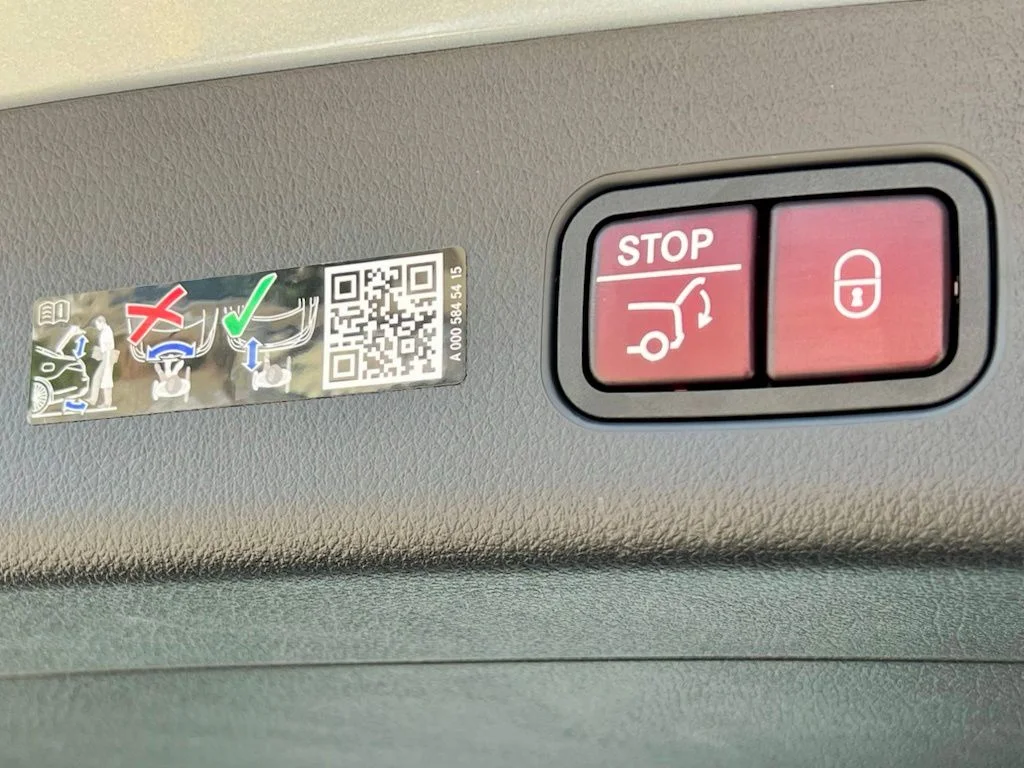Certified Used 2026  Mercedes-Benz GLC 300 image 43