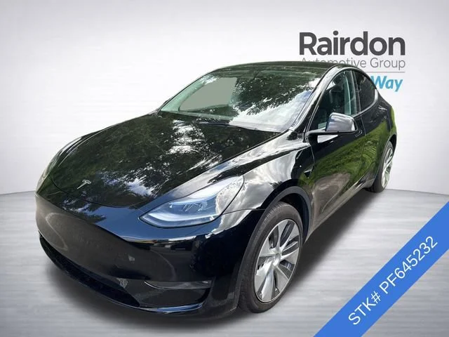 Used 2023 Black Metallic Tesla Long Range image 3