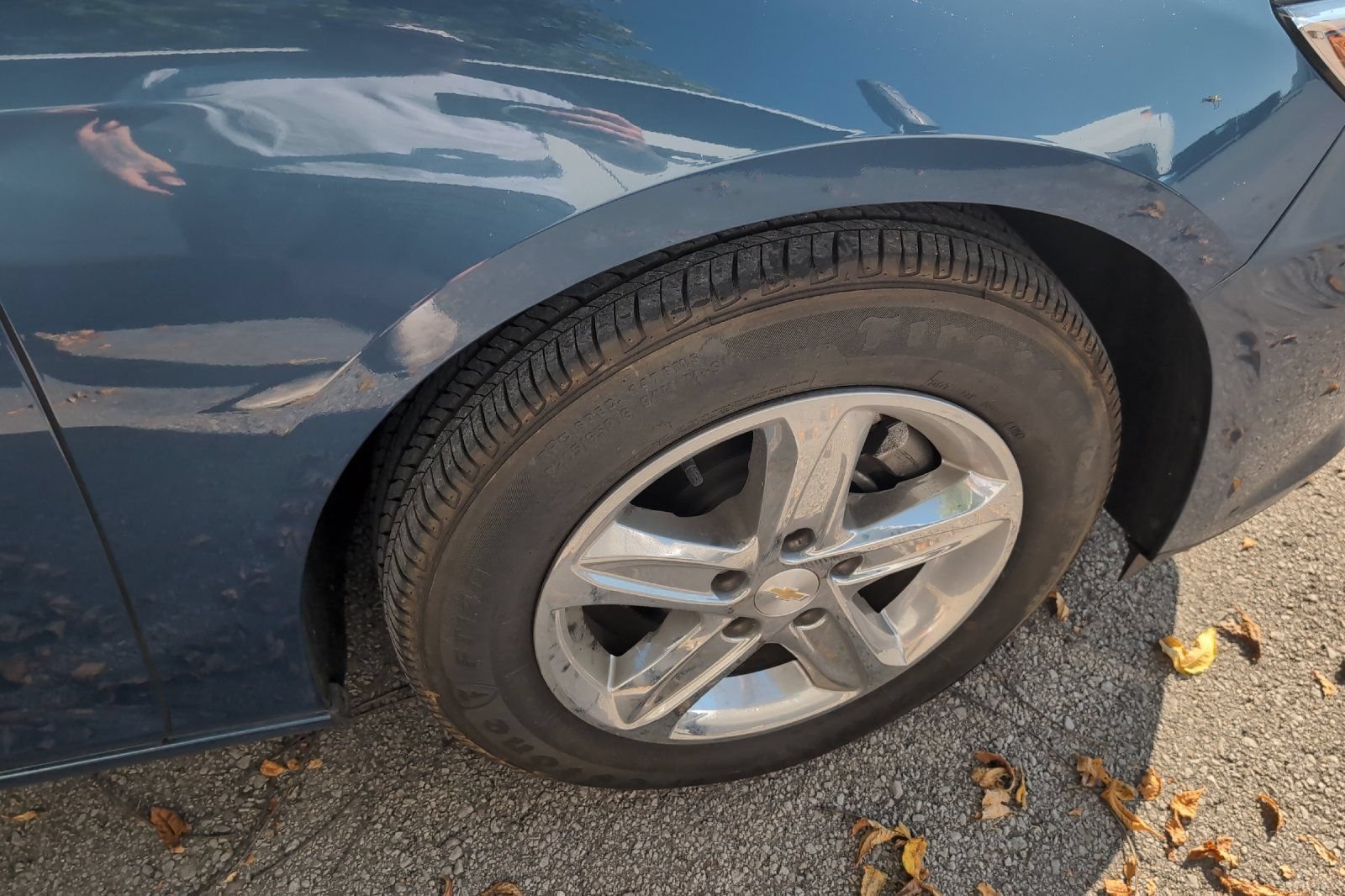 Used 2025 Lakeshore Blue Metallic Chevrolet LS image 4