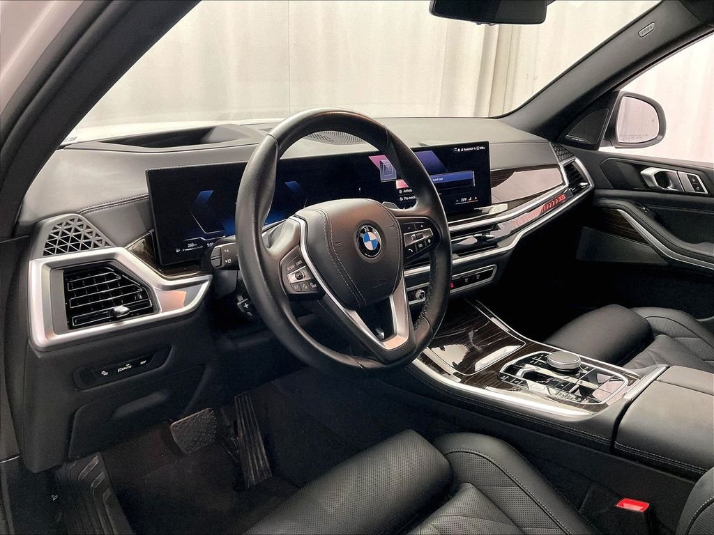 Used 2026 Alpine White BMW xDrive40i image 8