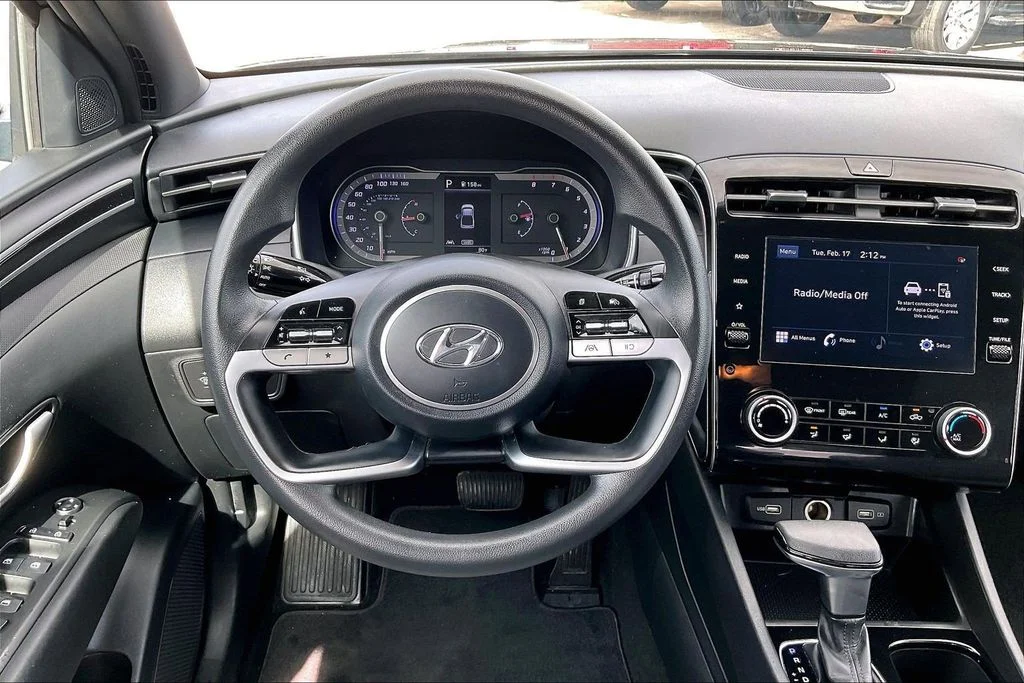 Used 2022 Black Hyundai SEL image 8
