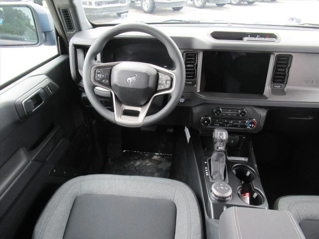 2025 Ford Bronco 4-Door Base - Photo 12
