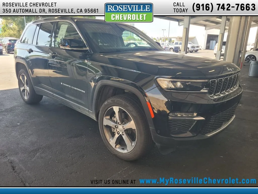2023 Jeep Grand Cherokee 4xe 4x4's photo