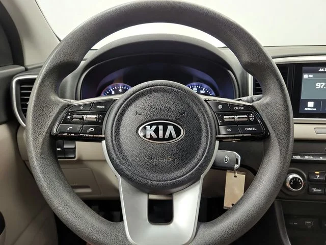 Used 2022 Red Kia LX image 29