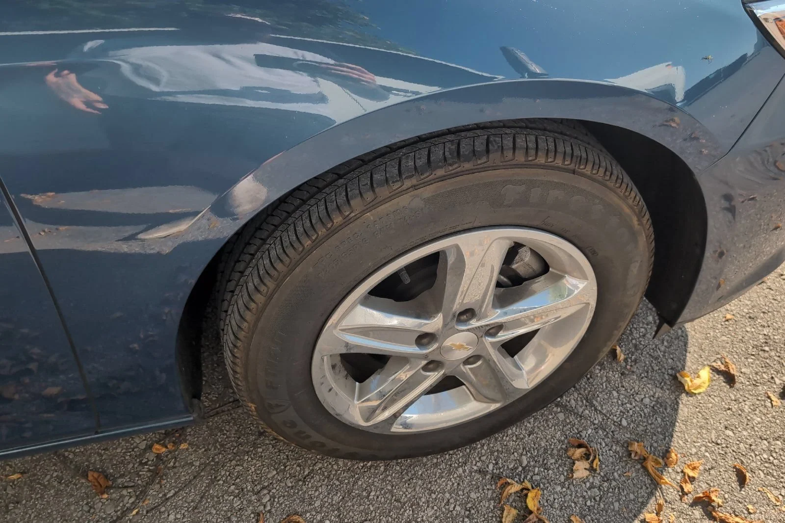 Used 2025 Lakeshore Blue Metallic Chevrolet LS image 4