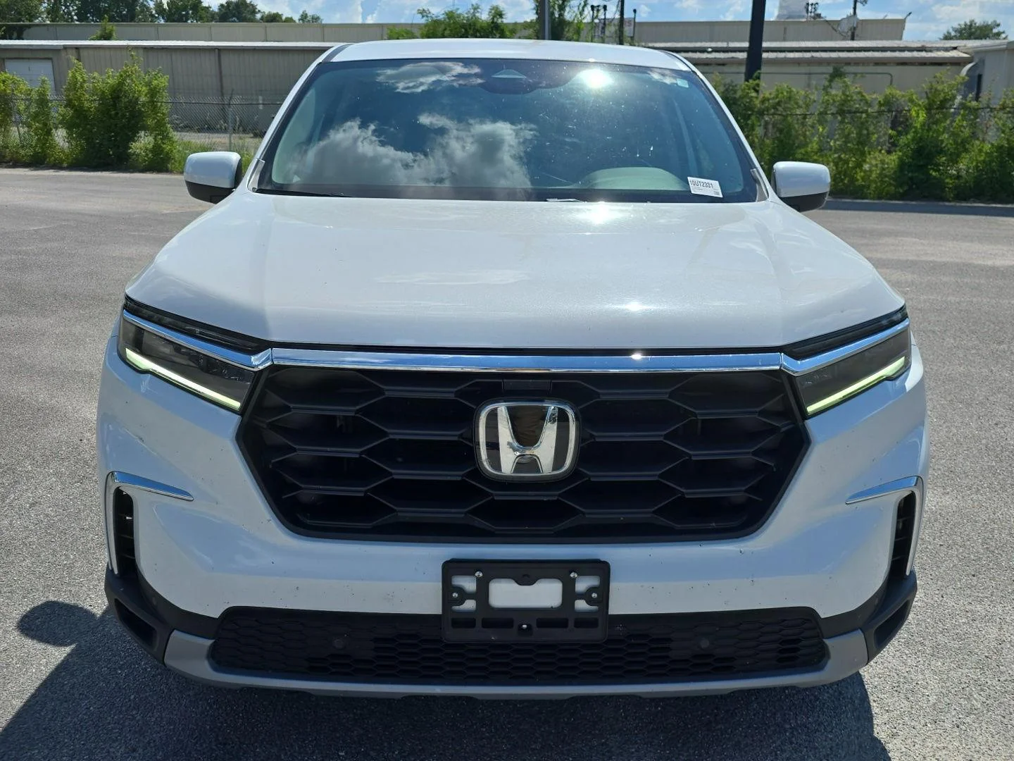 Used 2025 Platinum White Pearl Honda EX-L image 11
