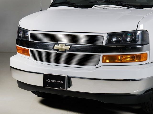 Used 2022 White Chevrolet Conversion image 21