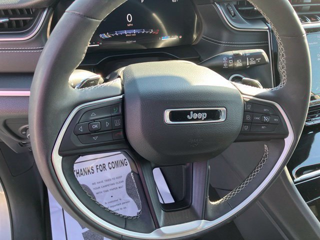 Used 2023 Silver Zynith Jeep Altitude image 15