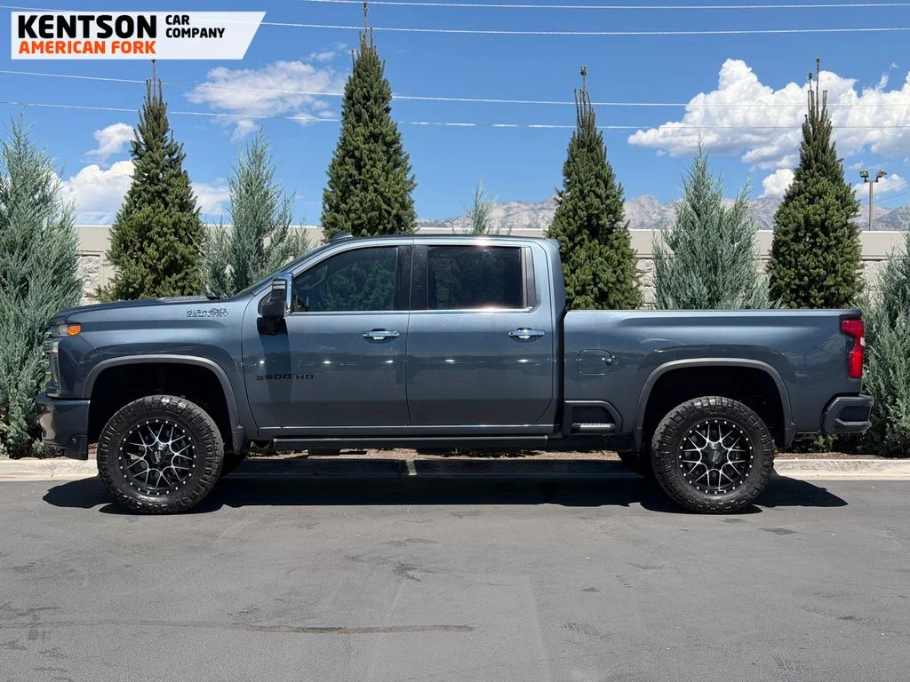 Used 2020 Gray Chevrolet High Country image 4
