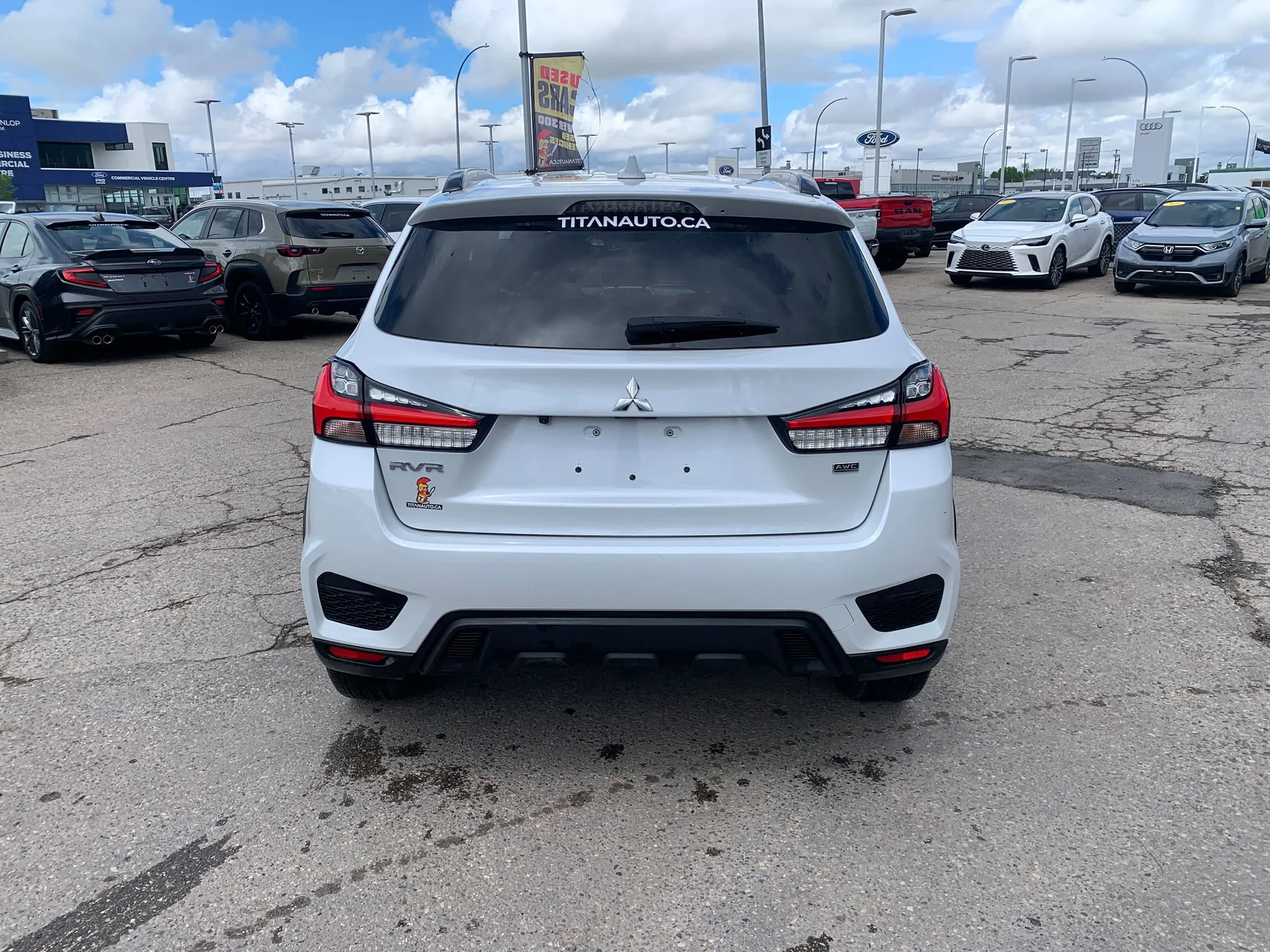 Certified Used 2022 White Diamond Mitsubishi SE AWD*White Diamond | Htd Premium Seats | Htd Steering Wheel | Park Assist | Roof Rails | CarPlay image 13