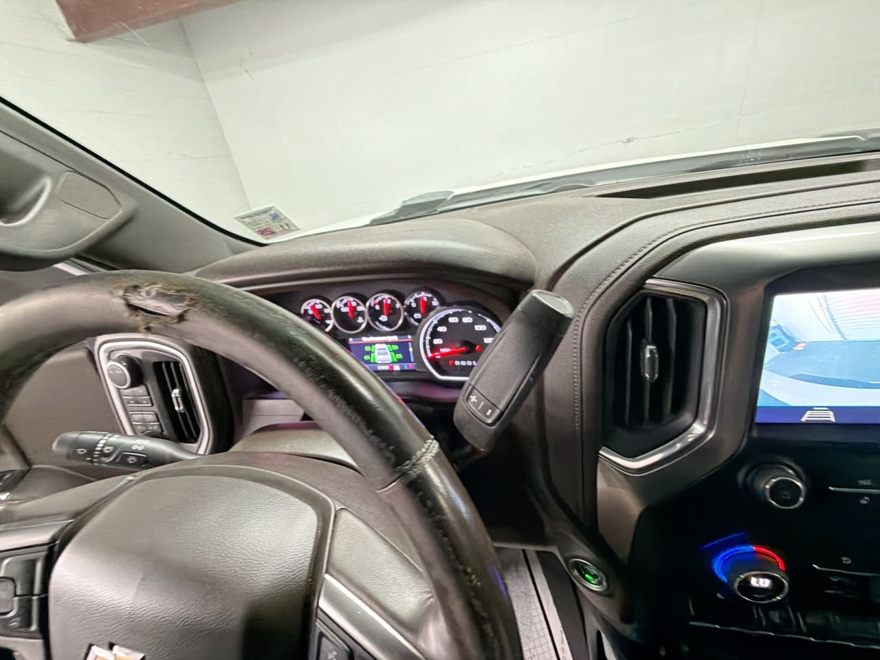 Used 2022 Summit White Chevrolet LT image 15