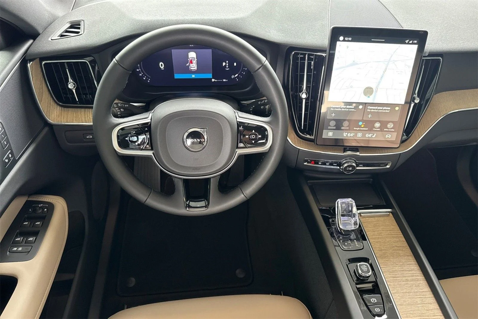 2026 Volvo XC60 Plus - Photo 15