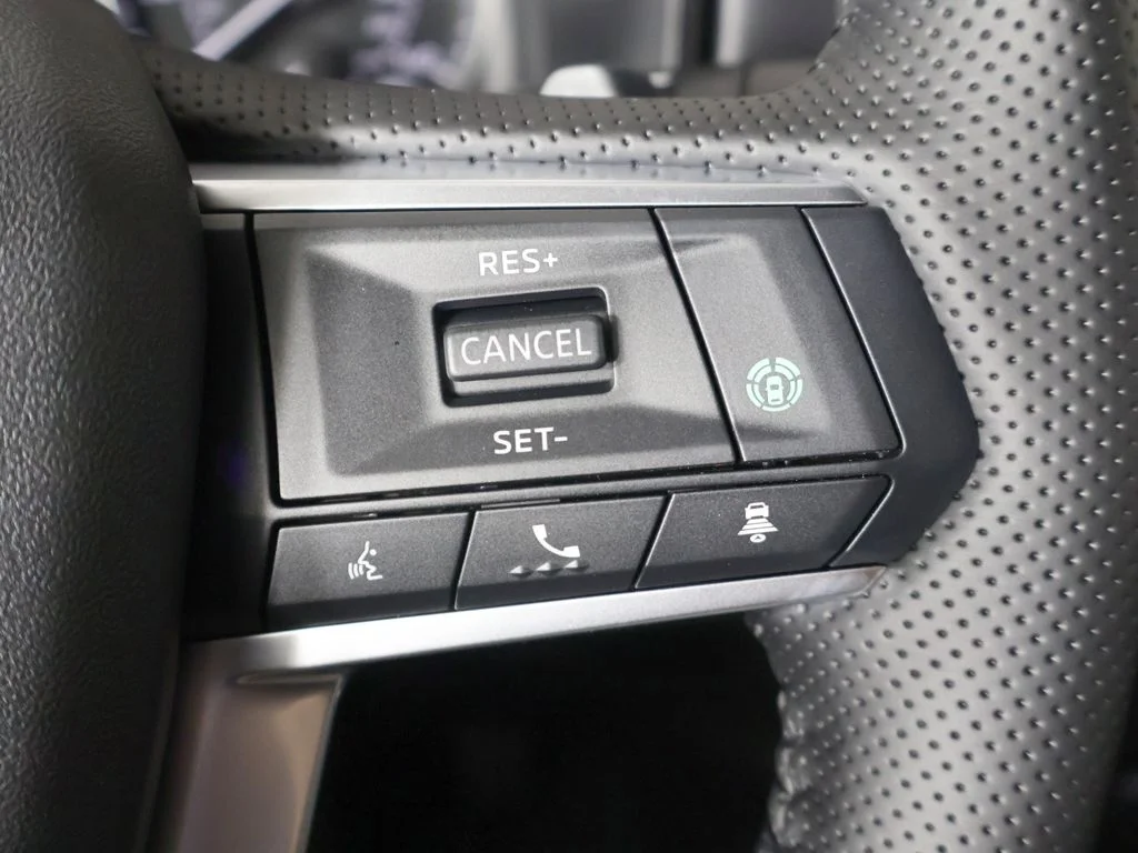 New 2026 Blue Mitsubishi SE image 45