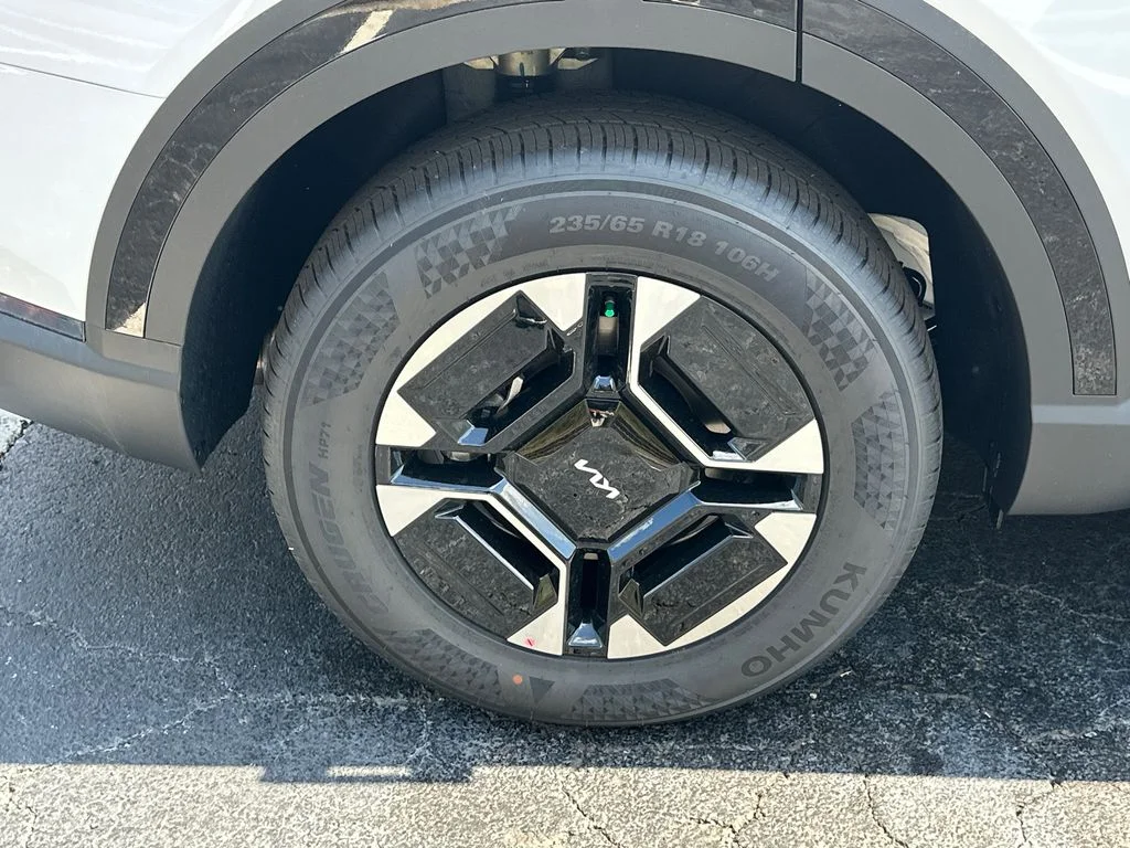New 2027 White Kia EX image 17